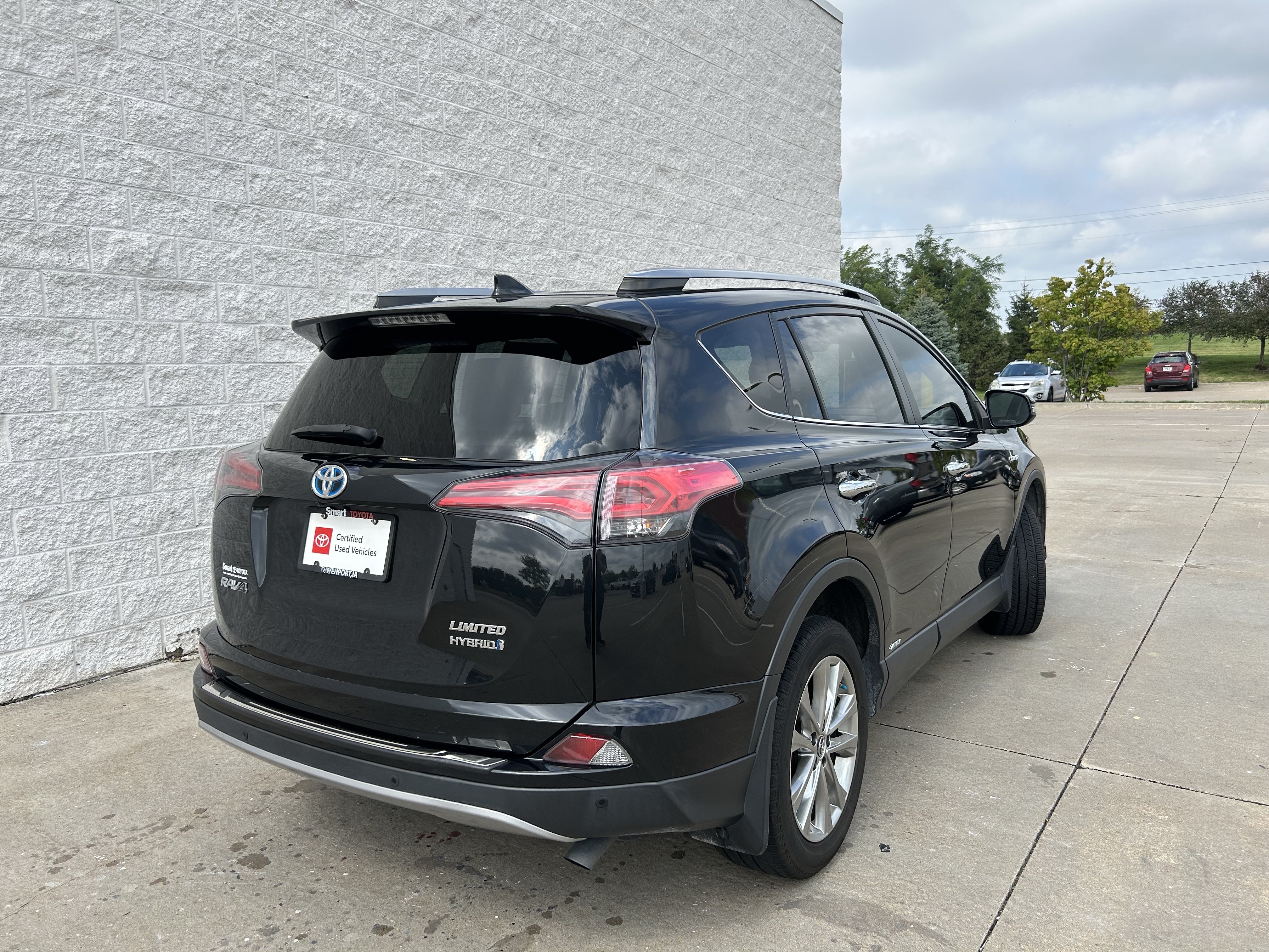 Certified 2018 Toyota RAV4 Limited w/ Advanced Technology Package AWD/4WD image 5