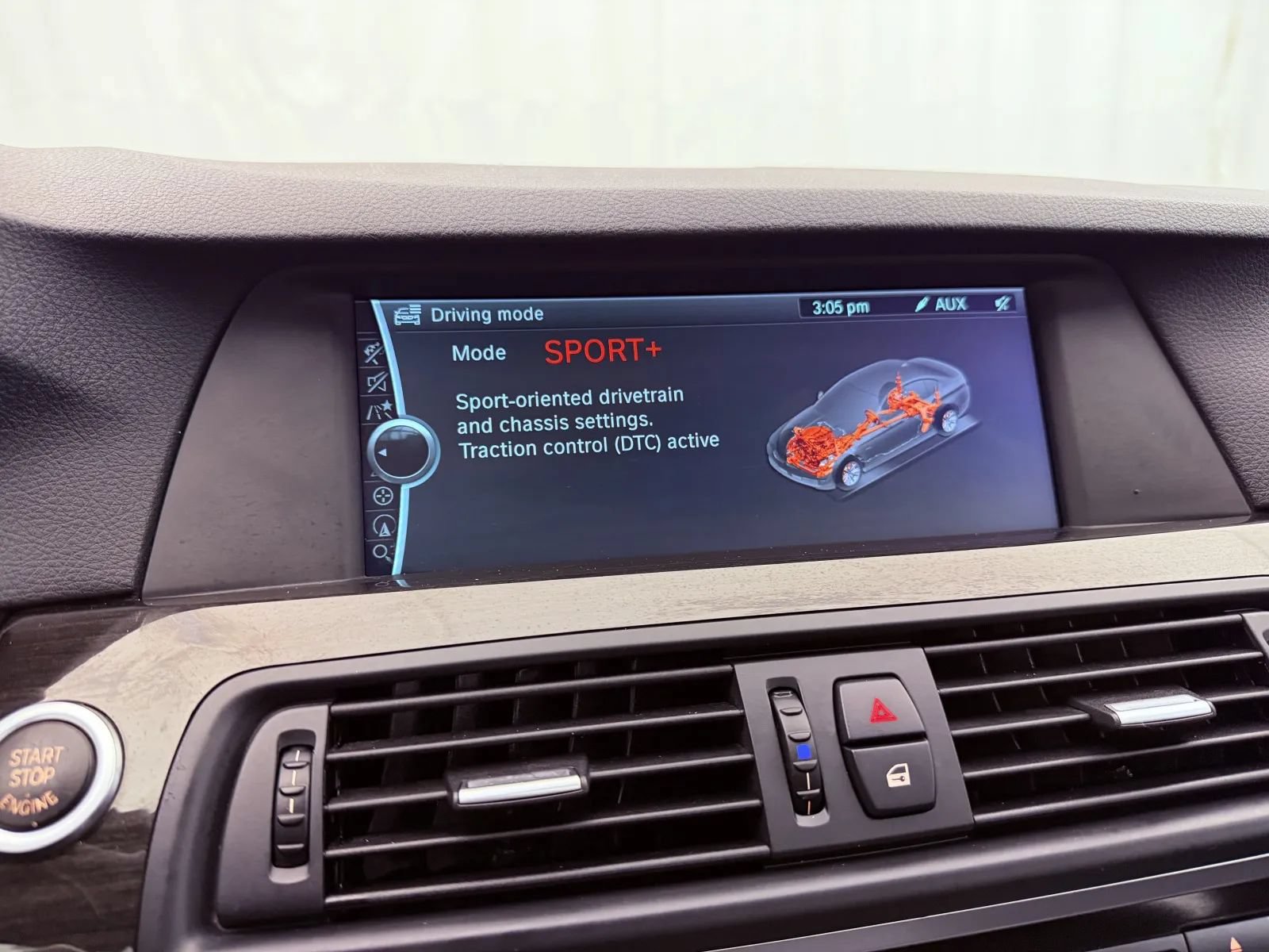 Used 2011 BMW 550i xDrive Sedan AWD/4WD image 19