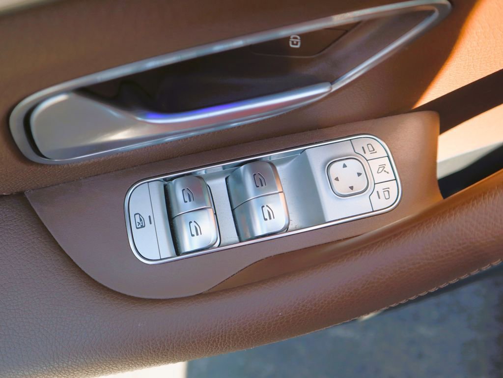 Certified 2025 Mercedes-Benz GLE 350 4MATIC image 19