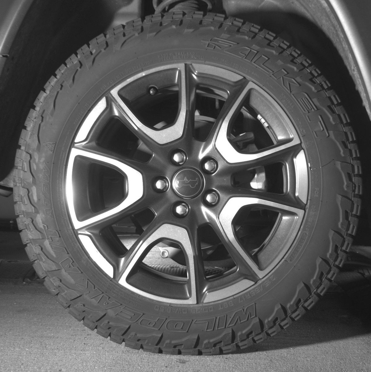 Used 2025 Jeep Compass Trailhawk image 15