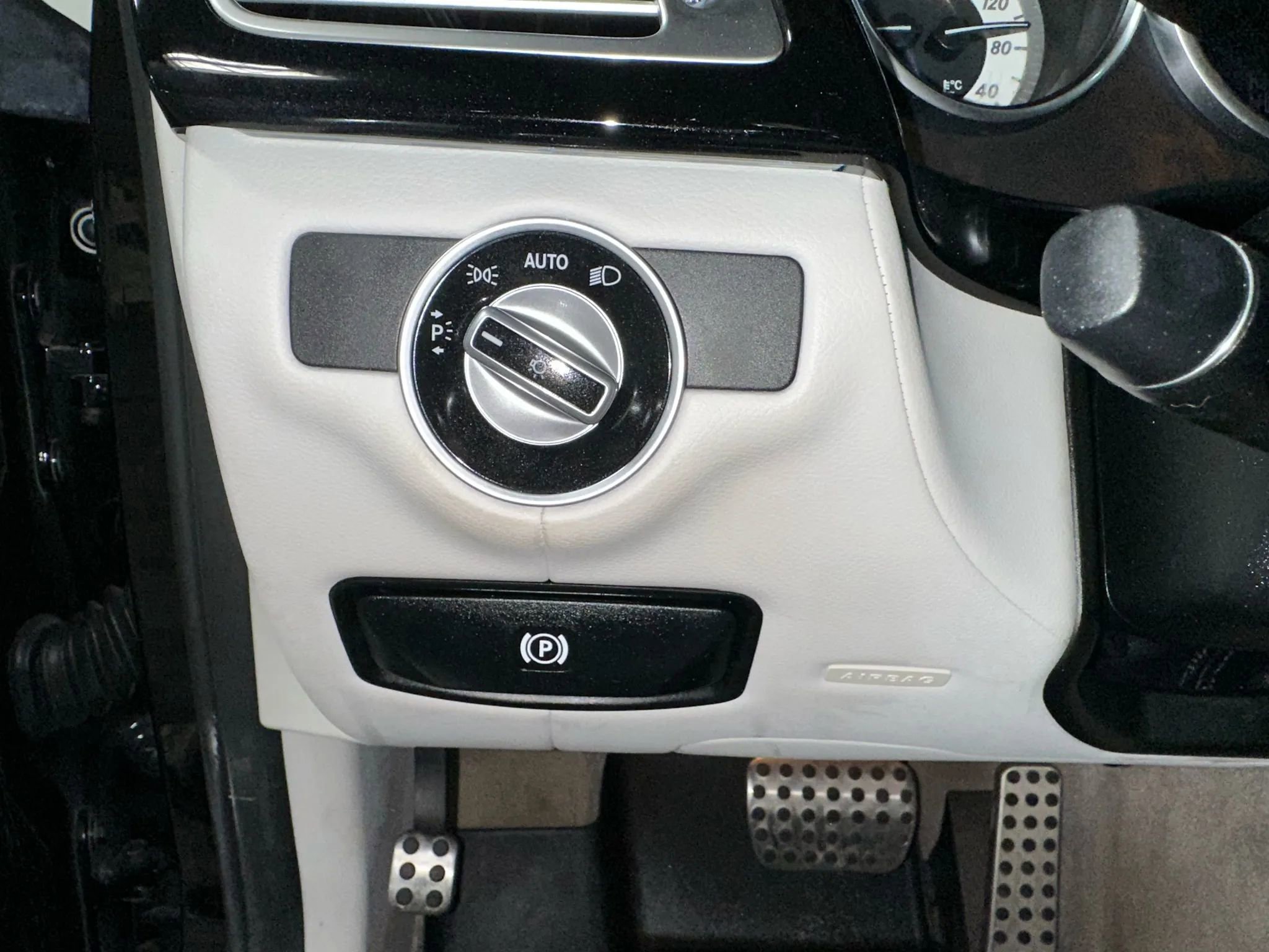 Used 2016 Mercedes-Benz CLS 550 4MATIC image 22