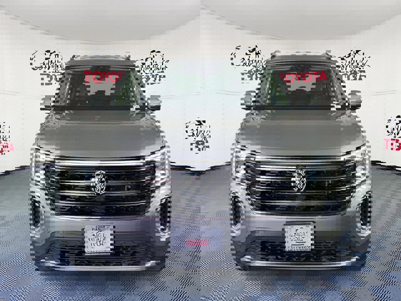 Used 2024 Volkswagen Atlas SE image 3