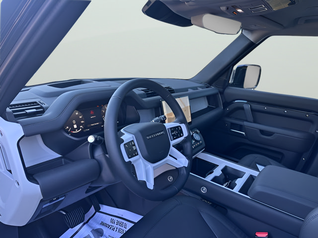 Certified 2025 Land Rover Defender 110 X-Dynamic SE AWD/4WD image 20