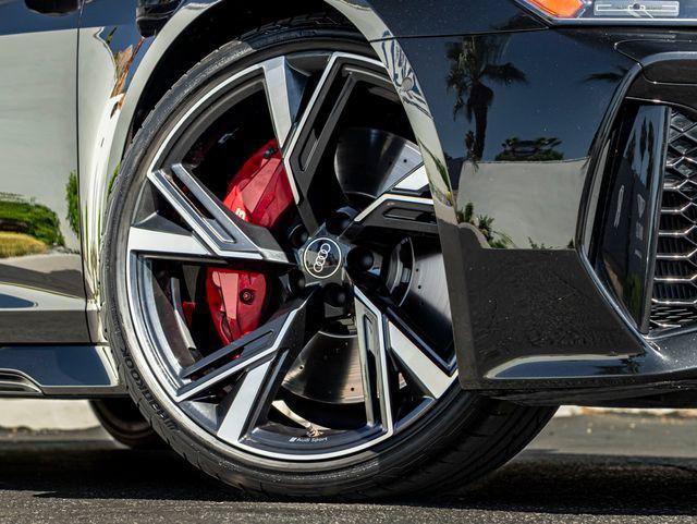 Certified 2023 Audi RS 6 w/ Executive Package AWD/4WD image 7