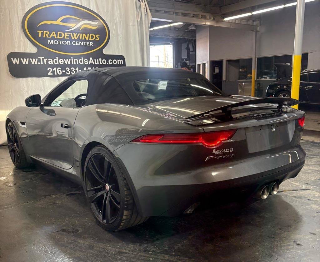 Used 2017 Jaguar F-TYPE Convertible RWD image 9