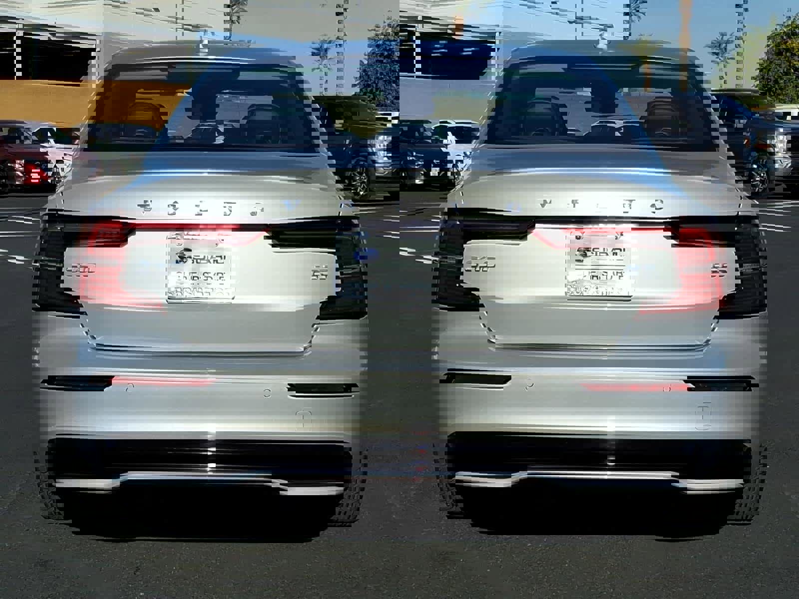 Used 2025 Volvo S60 B5 Core image 5