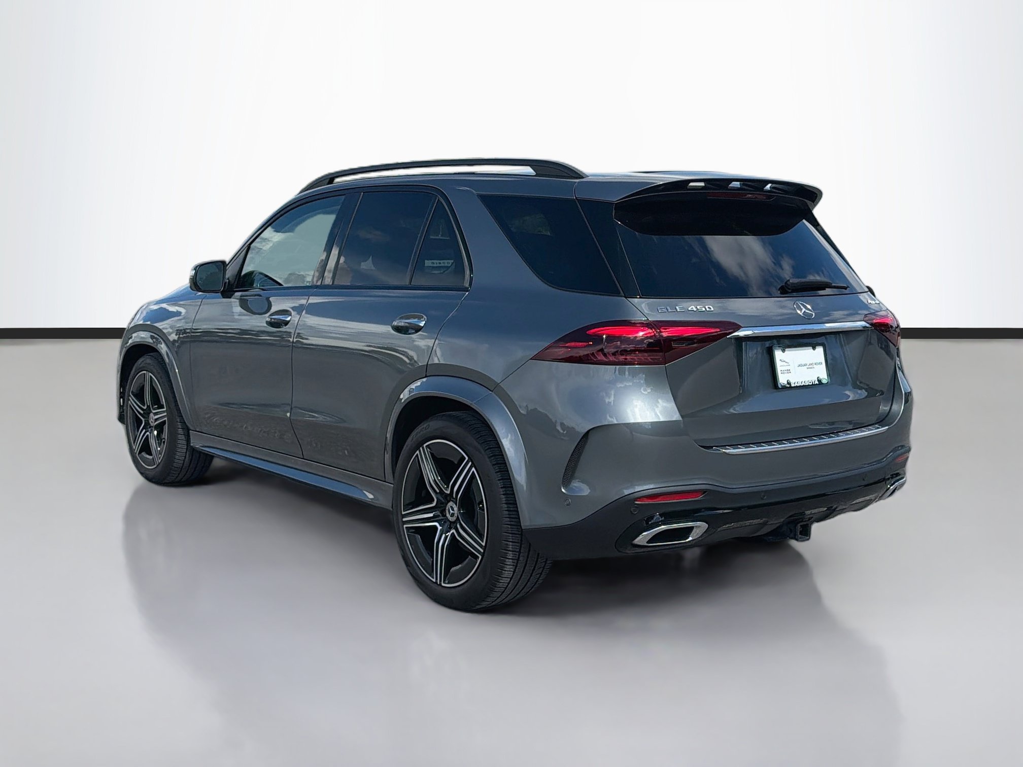 Used 2024 Mercedes-Benz GLE 450 4MATIC image 3