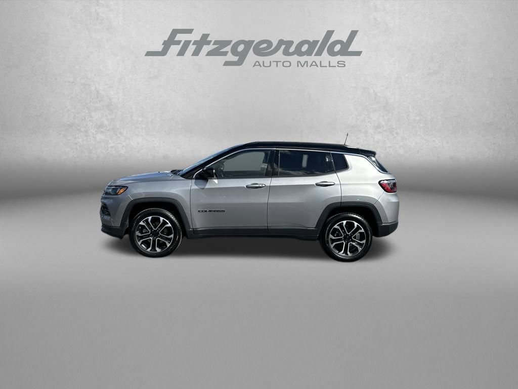 Used 2022 Jeep Compass Limited image 4
