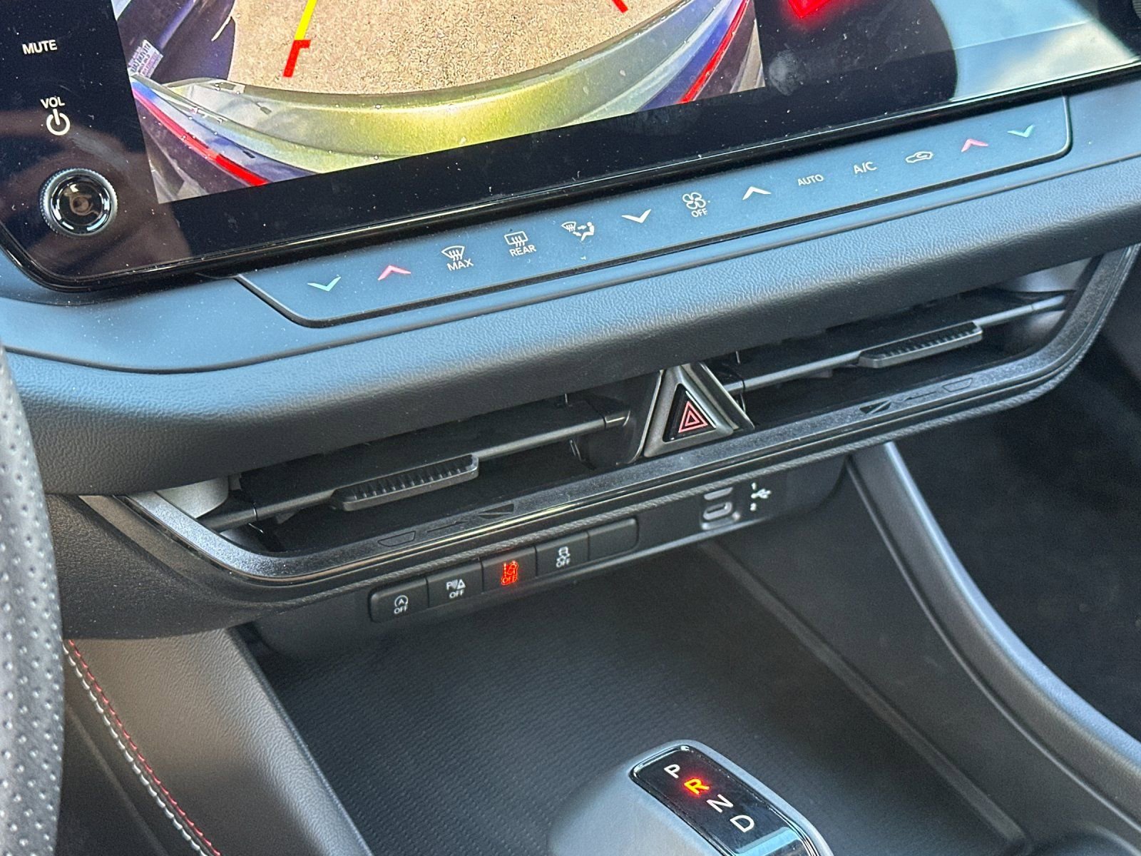 New 2026 Dodge Charger R/T AWD/4WD image 19