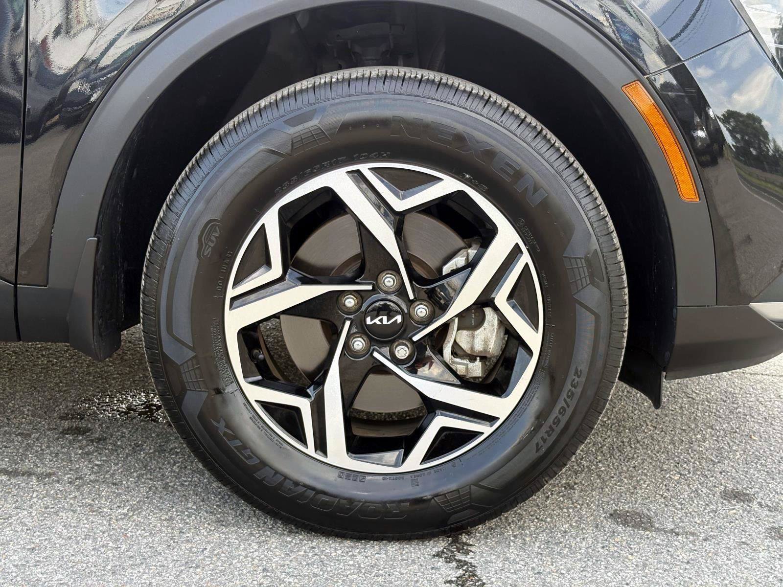 Certified 2023 Kia Sportage LX AWD/4WD image 31
