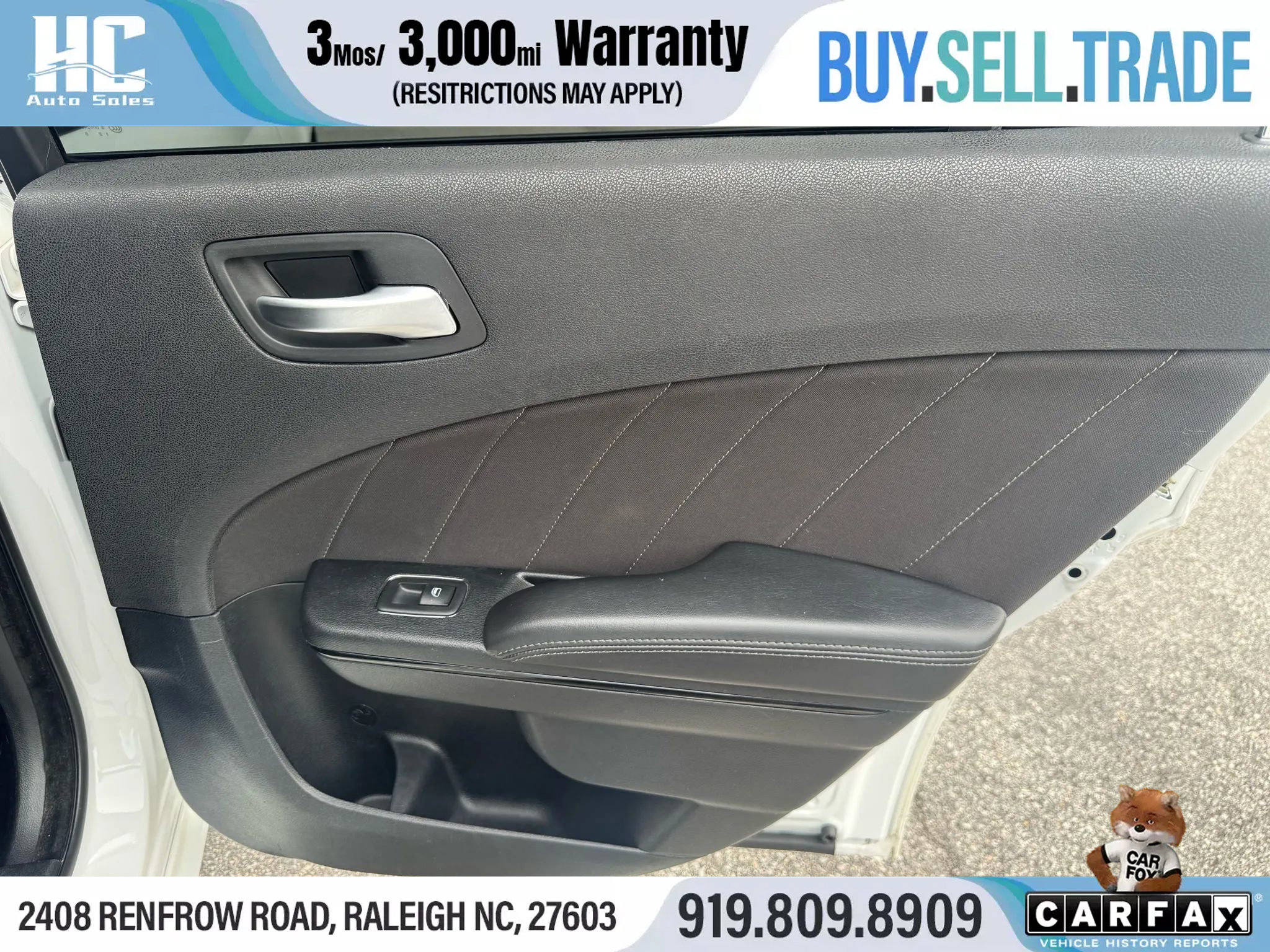 Used 2017 Dodge Charger SXT w/ Blacktop Package image 18