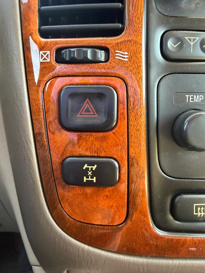 Used 1999 Lexus LX 470 4WD image 23