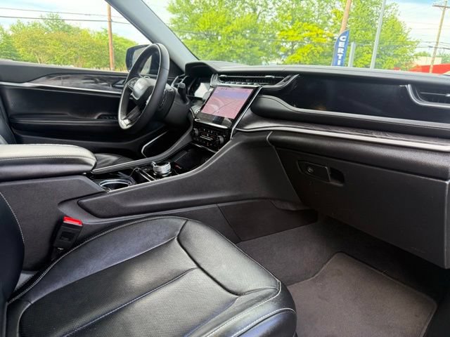 Used 2022 Jeep Grand Cherokee Limited 4xe w/ Luxury Tech Group II AWD/4WD image 29