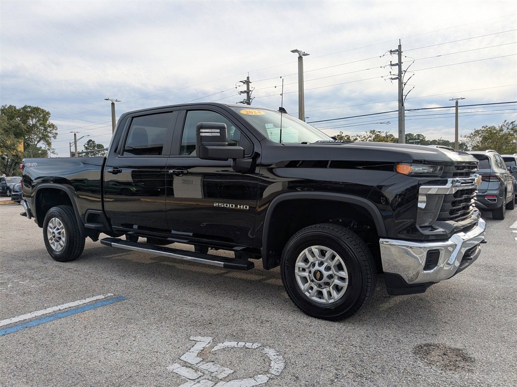 Used 2024 Chevrolet Silverado 2500 LT image 15