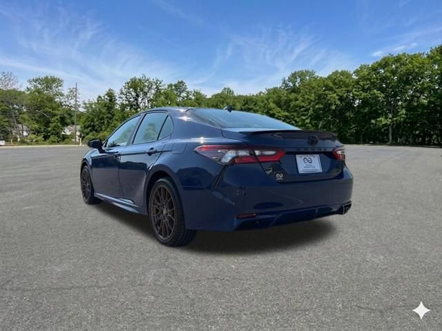 Used 2023 Toyota Camry SE FWD image 6