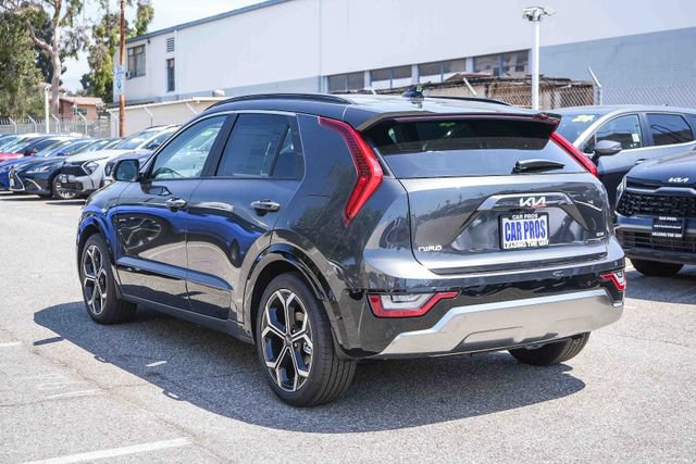 New 2026 Kia Niro SX Touring FWD image 17