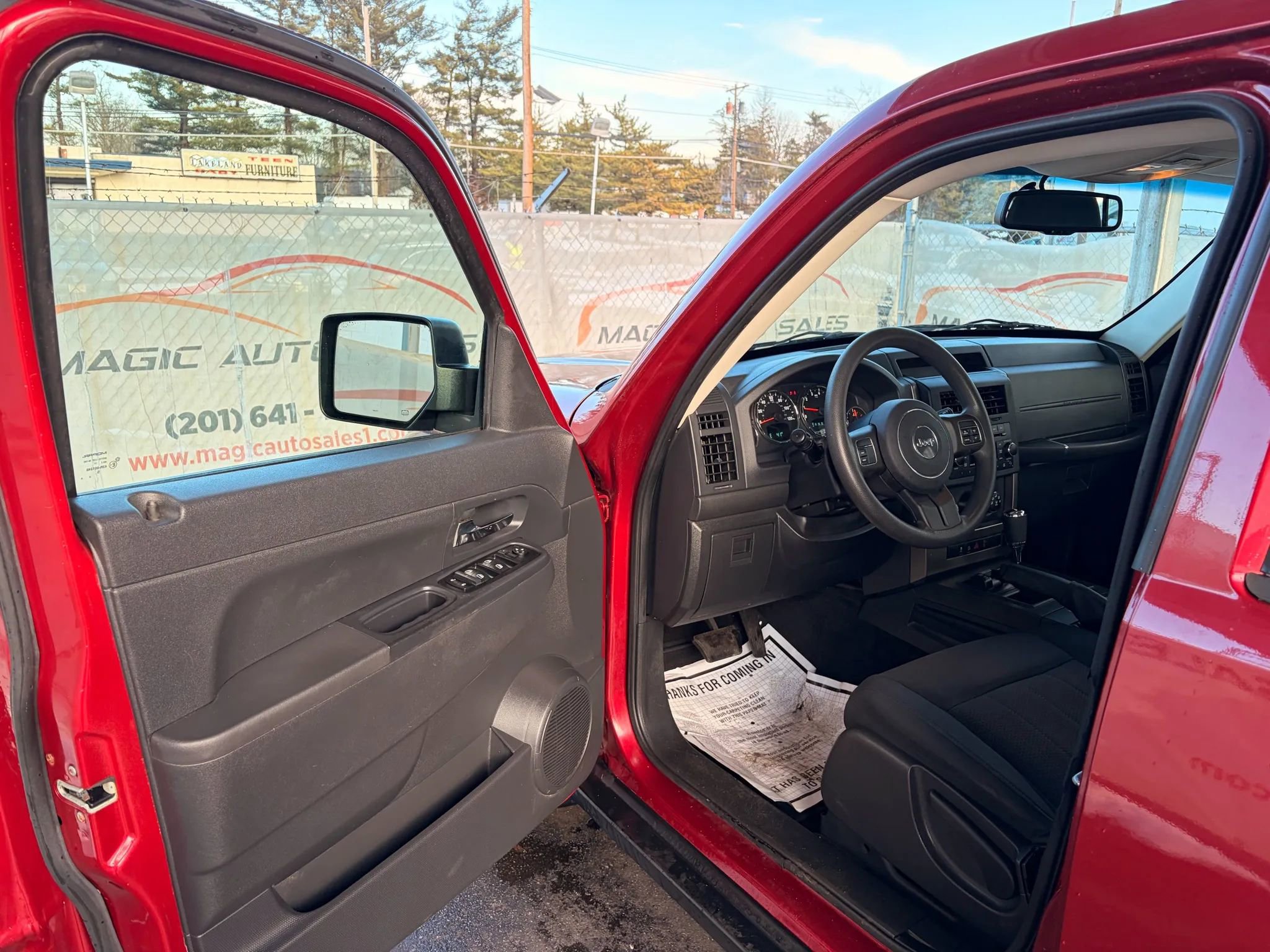 Used 2012 Jeep Liberty Sport w/ Driver Convenience Group image 58