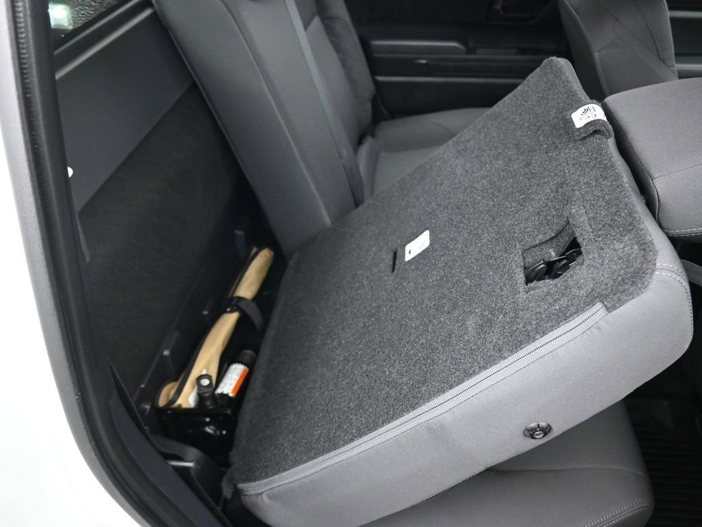 Used 2025 Toyota Tacoma SR image 40