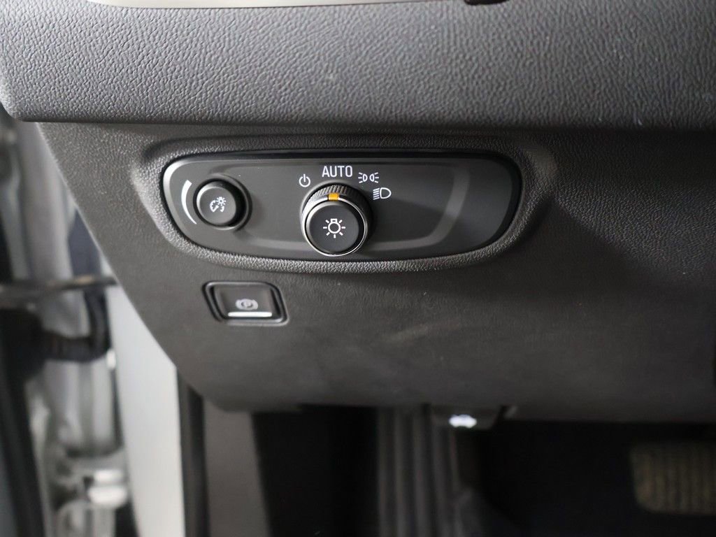 Used 2021 GMC Terrain SLE w/ Driver Convenience Package image 36