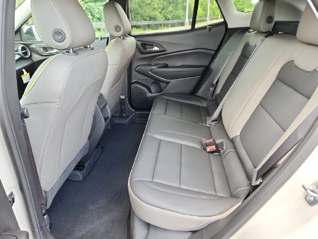 New 2026 Chevrolet Trax ACTIV w/ Driver Confidence Package FWD image 15