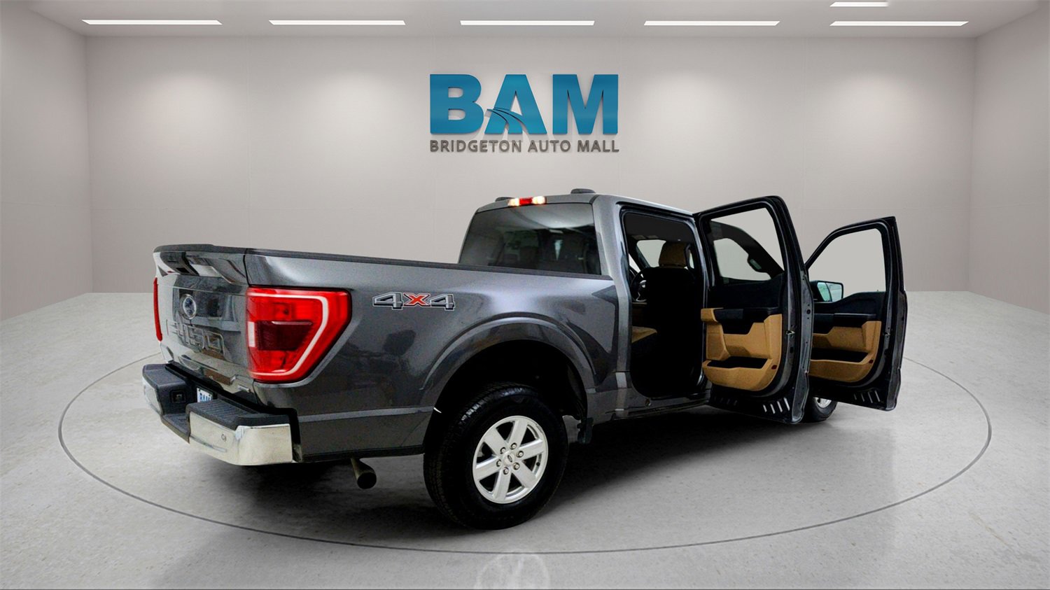 Used 2023 Ford F150 XLT image 12