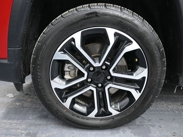 Used 2023 Jeep Compass Limited image 24