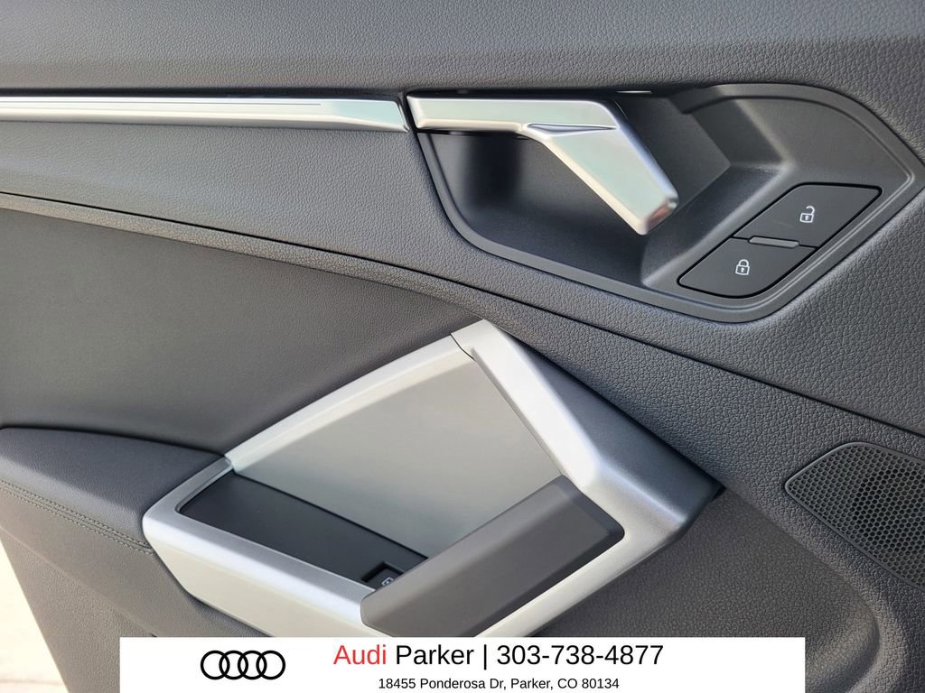 Used 2025 Audi Q3 2.0T Premium Plus w/ Premium Plus Package AWD/4WD image 10