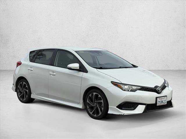 Used 2017 Toyota Corolla iM image 3