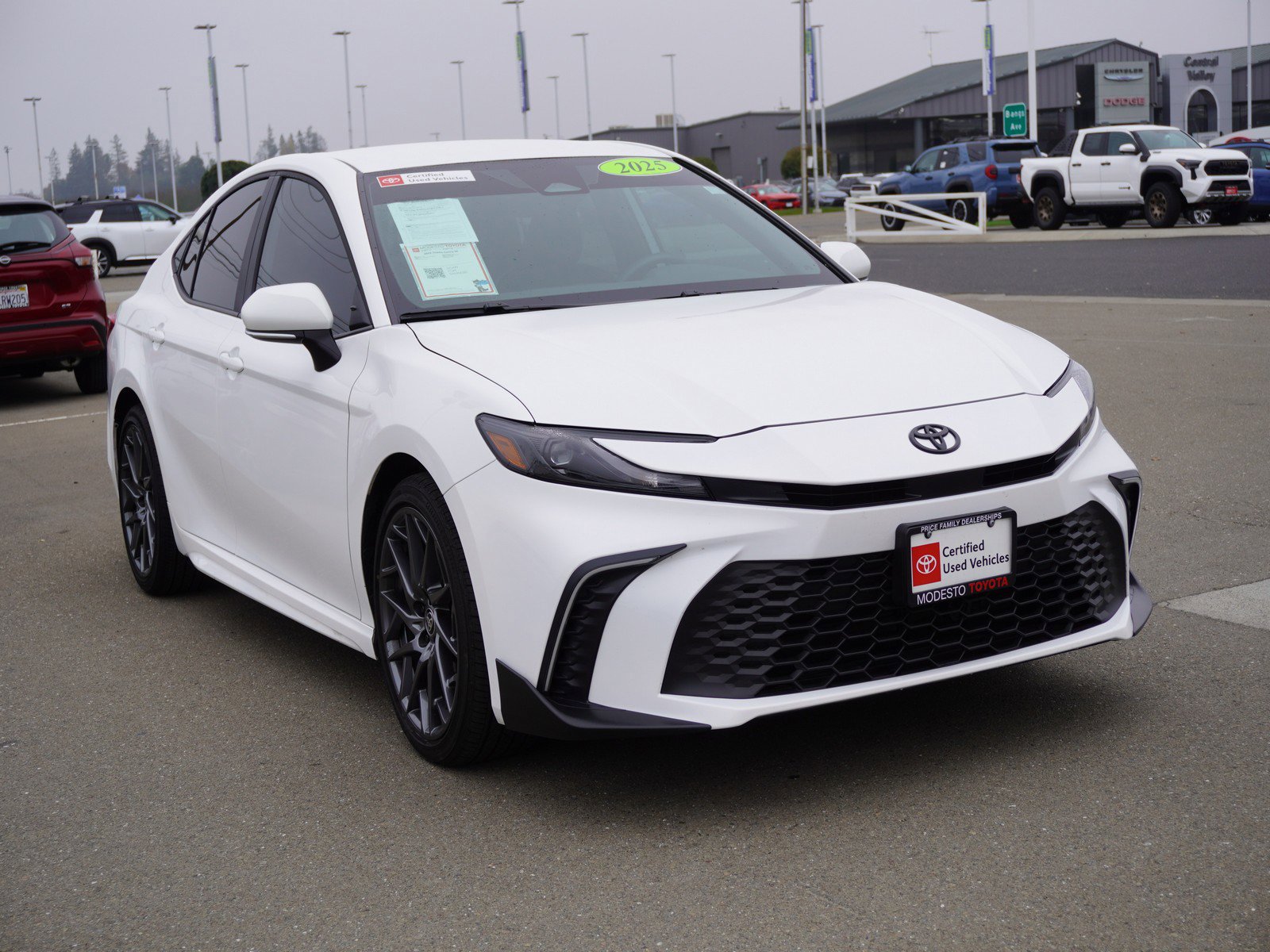 Used 2025 Toyota Camry SE