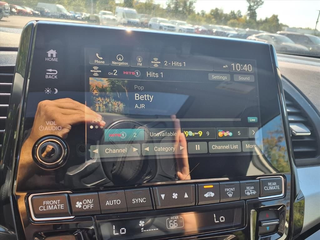 Used 2018 Honda Odyssey Elite image 14