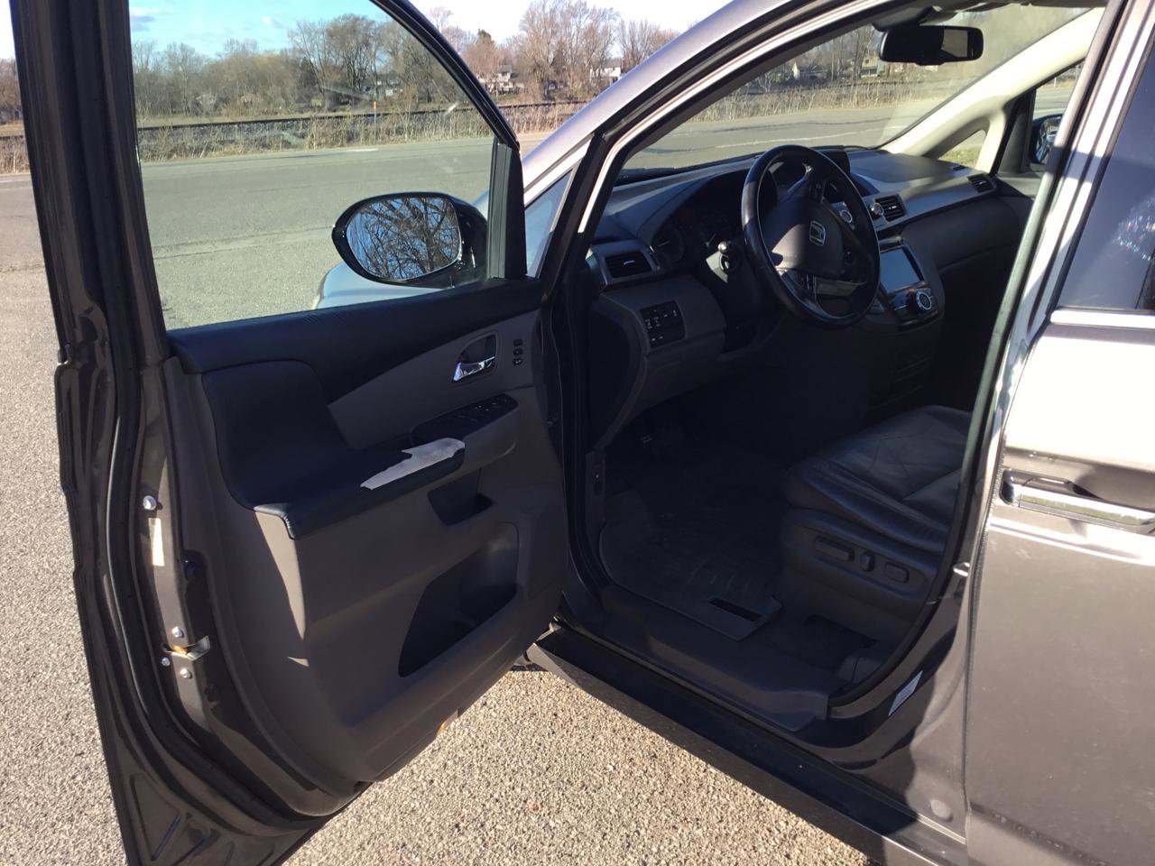 Used 2016 Honda Odyssey Touring image 12