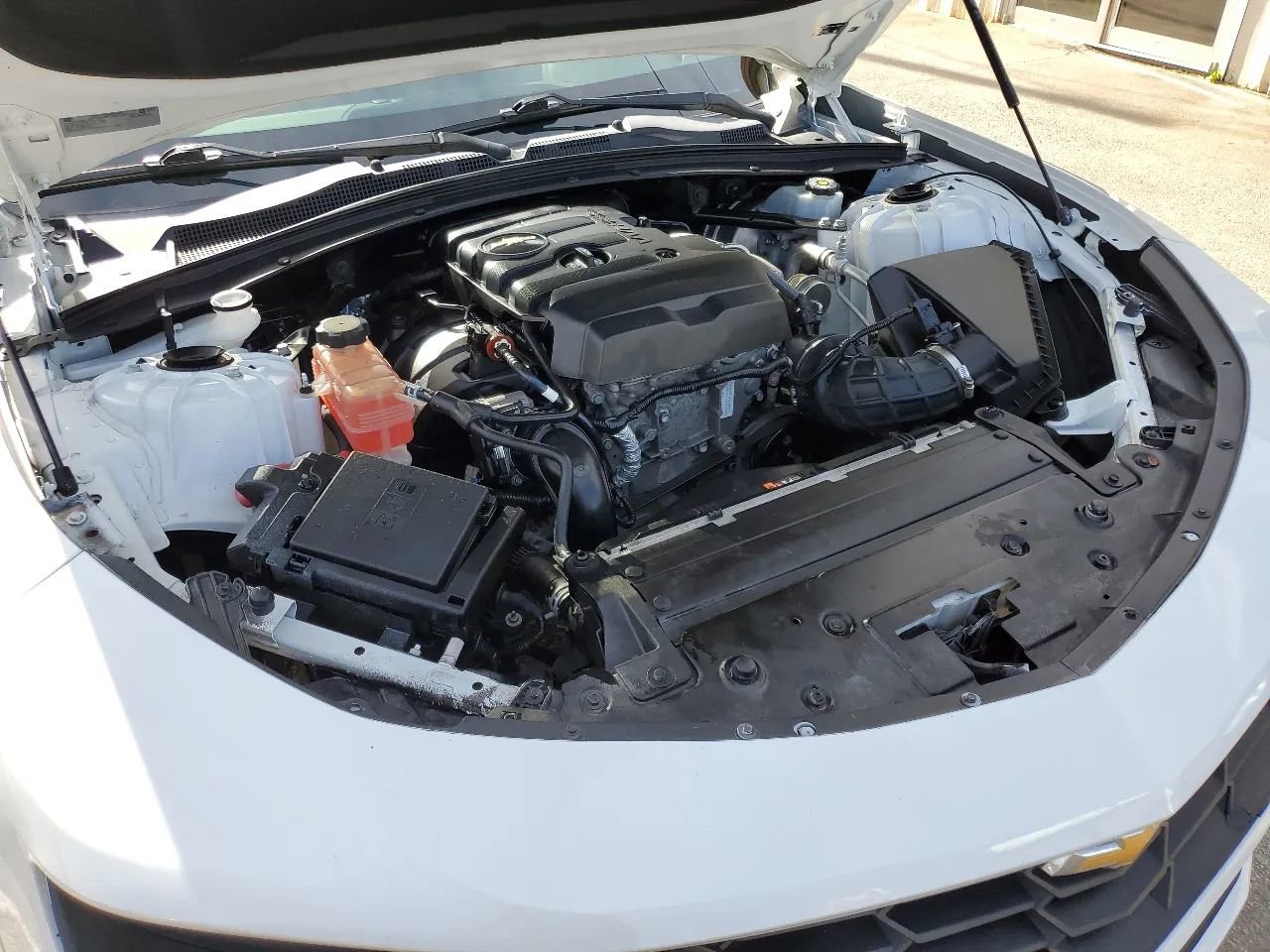 Used 2020 Chevrolet Camaro LT RWD image 37