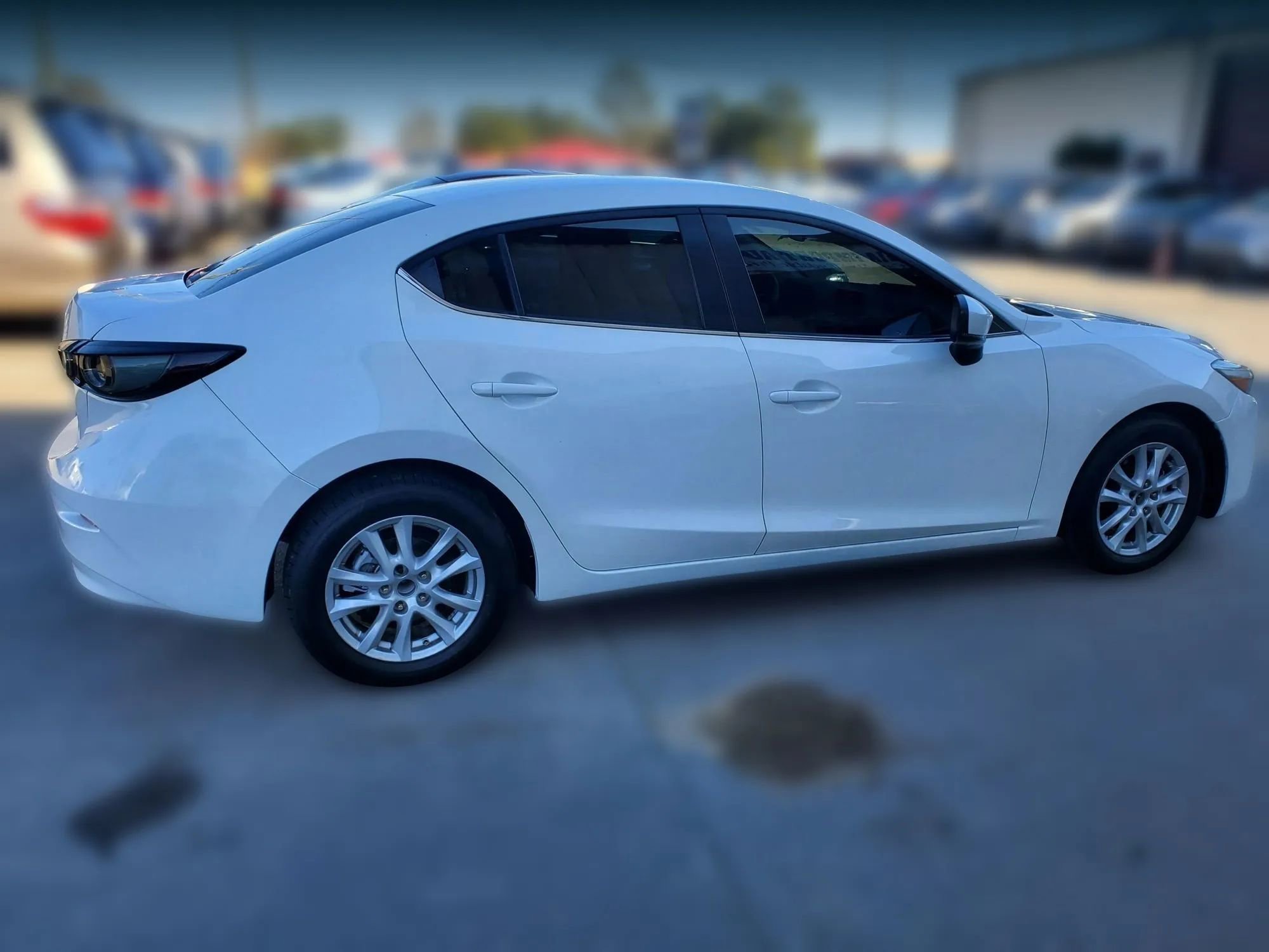 Used 2017 MAZDA MAZDA3 Sport w/ Preferred Equipment Package image 10