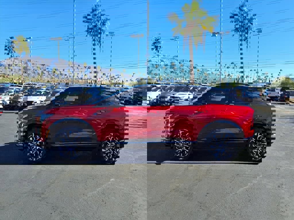 Used 2025 Cadillac Optiq Sport 1 image 15