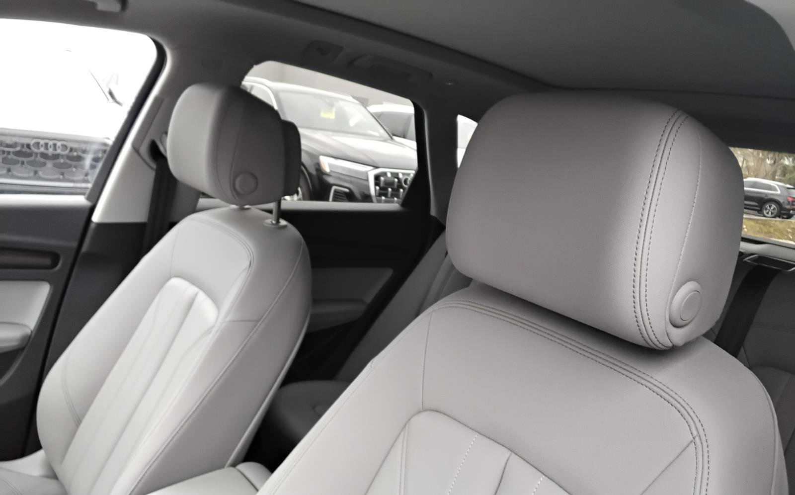 Used 2023 Audi Q5 2.0T Premium Plus w/ Premium Plus Package image 17