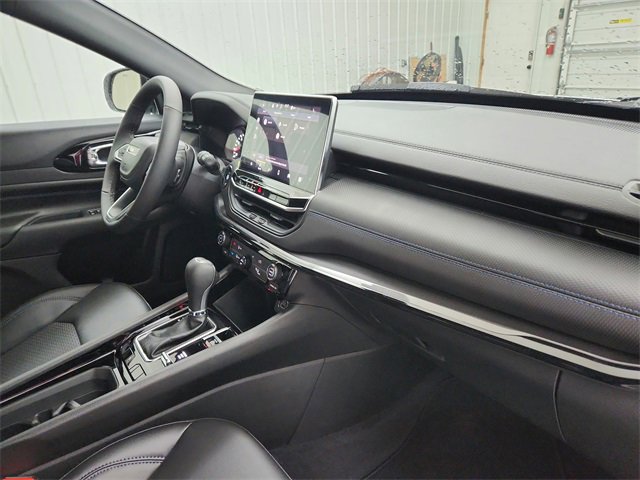 New 2026 Jeep Compass Latitude image 33