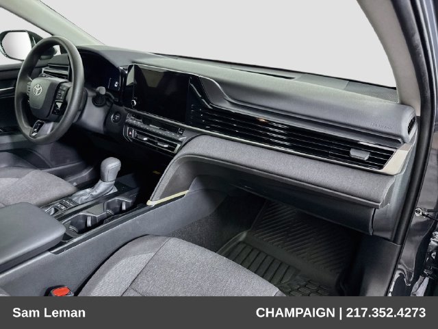 Used 2026 Toyota Camry LE FWD image 27