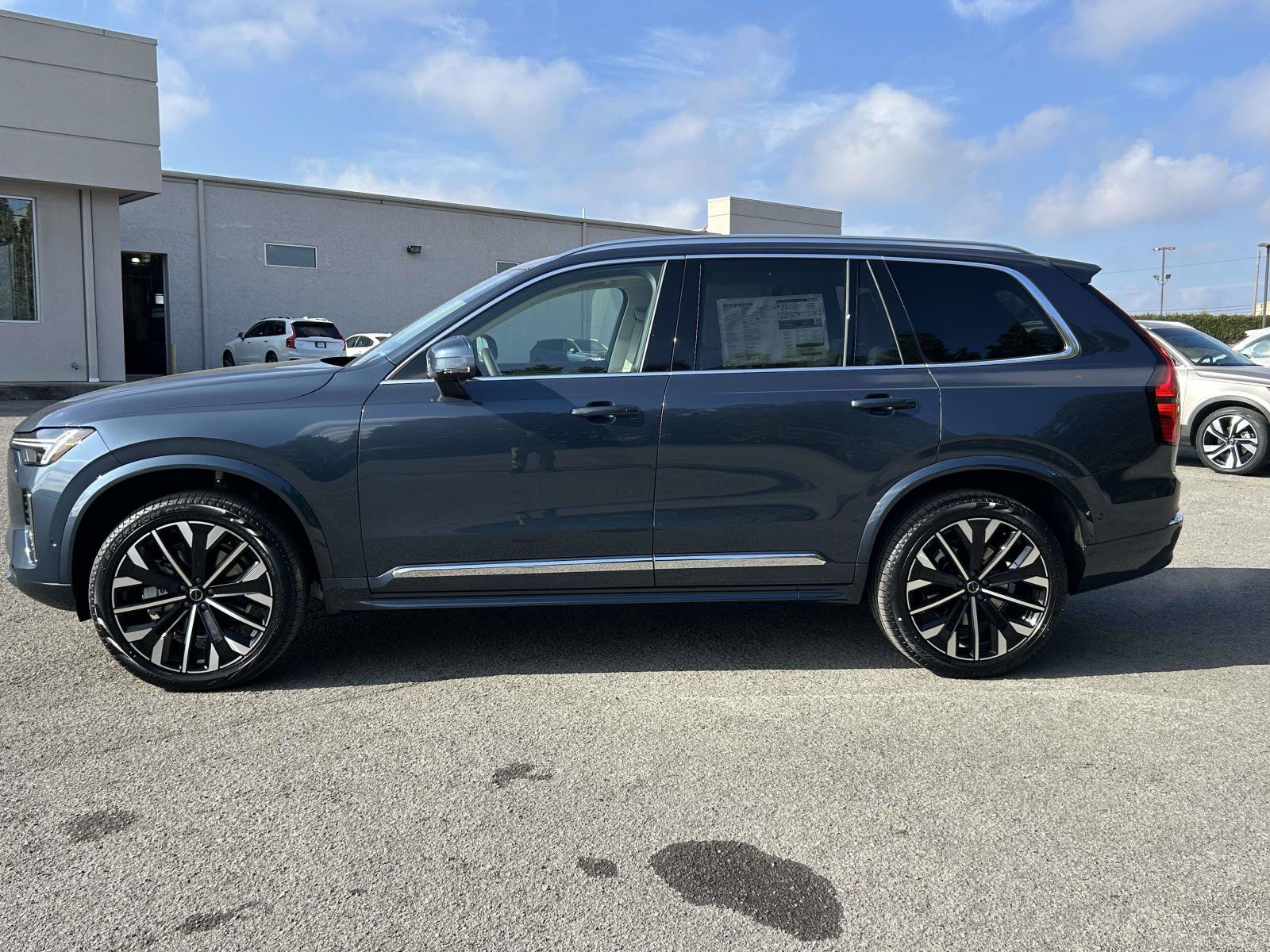 New 2026 Volvo XC90 B6 Ultra w/ Protection Package AWD/4WD image 5