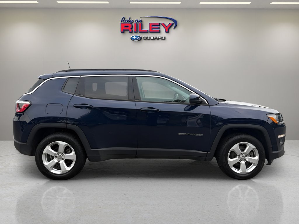 Used 2019 Jeep Compass Latitude w/ Cold Weather Group FWD image 7