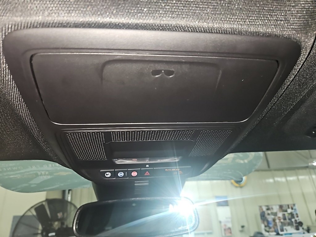 Certified 2025 Buick Enclave Sport Touring image 17