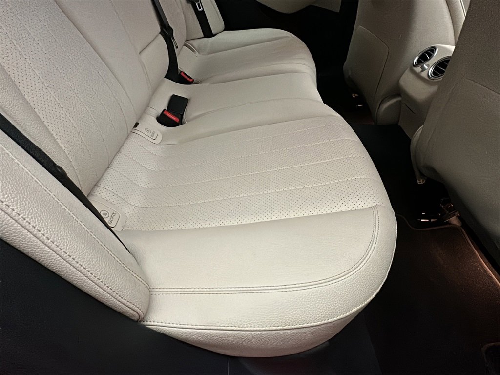 Used 2017 Mercedes-Benz E 300 4MATIC image 16