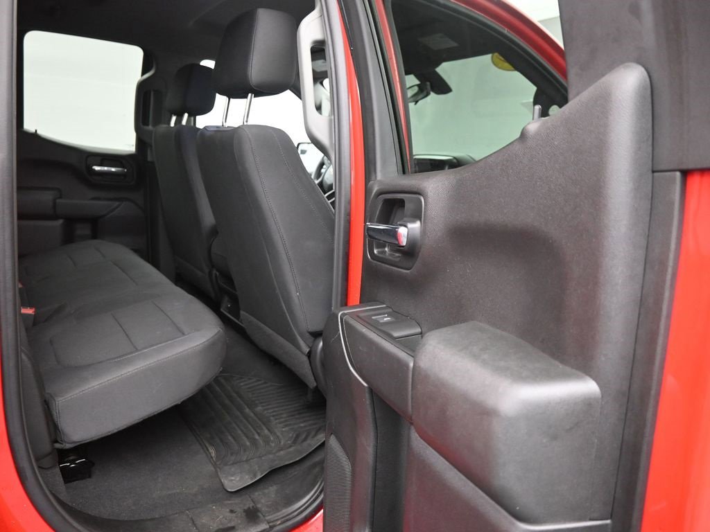 Used 2020 Chevrolet Silverado 1500 Custom w/ Custom Value Package image 12