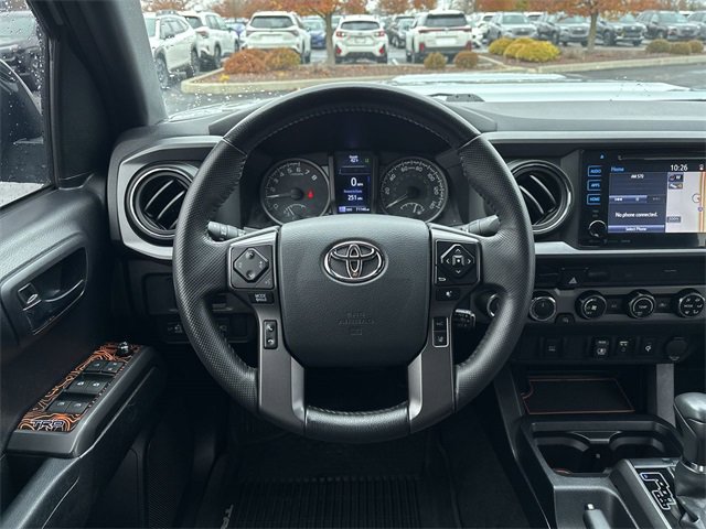Used 2018 Toyota Tacoma TRD Sport image 14