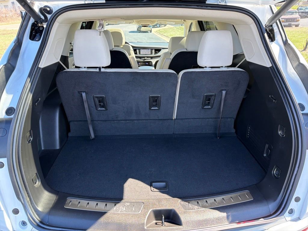 Used 2023 Buick Enclave Essence w/ Experience Buick Package image 25