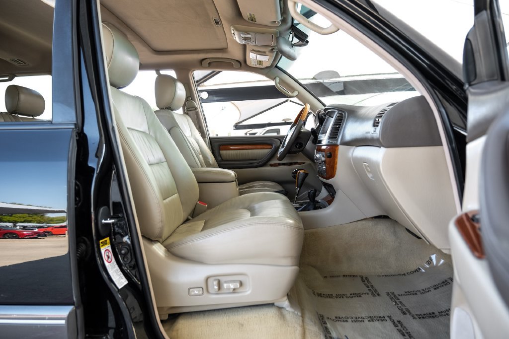 Used 2005 Lexus LX 470 4WD image 38
