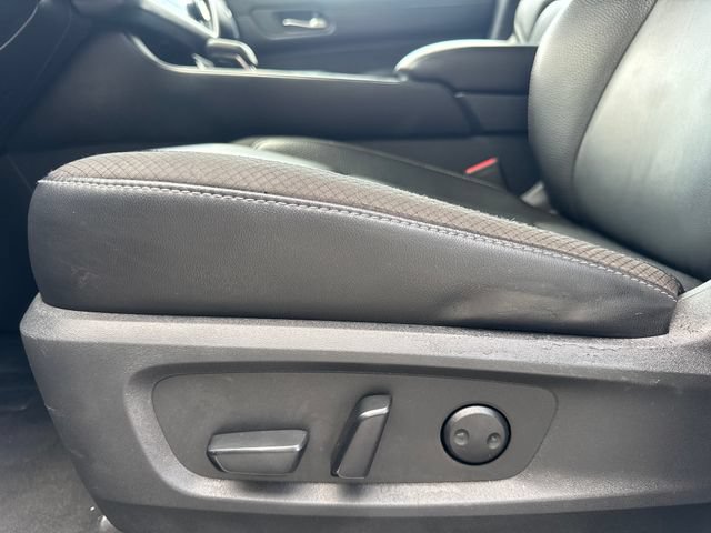 Used 2022 Nissan Pathfinder SL w/ Lighting Package (N92) AWD/4WD image 15