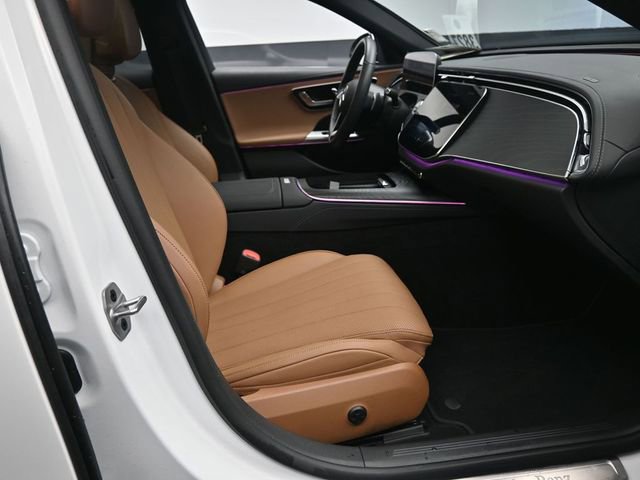 Used 2025 Mercedes-Benz E 350 Sedan image 27