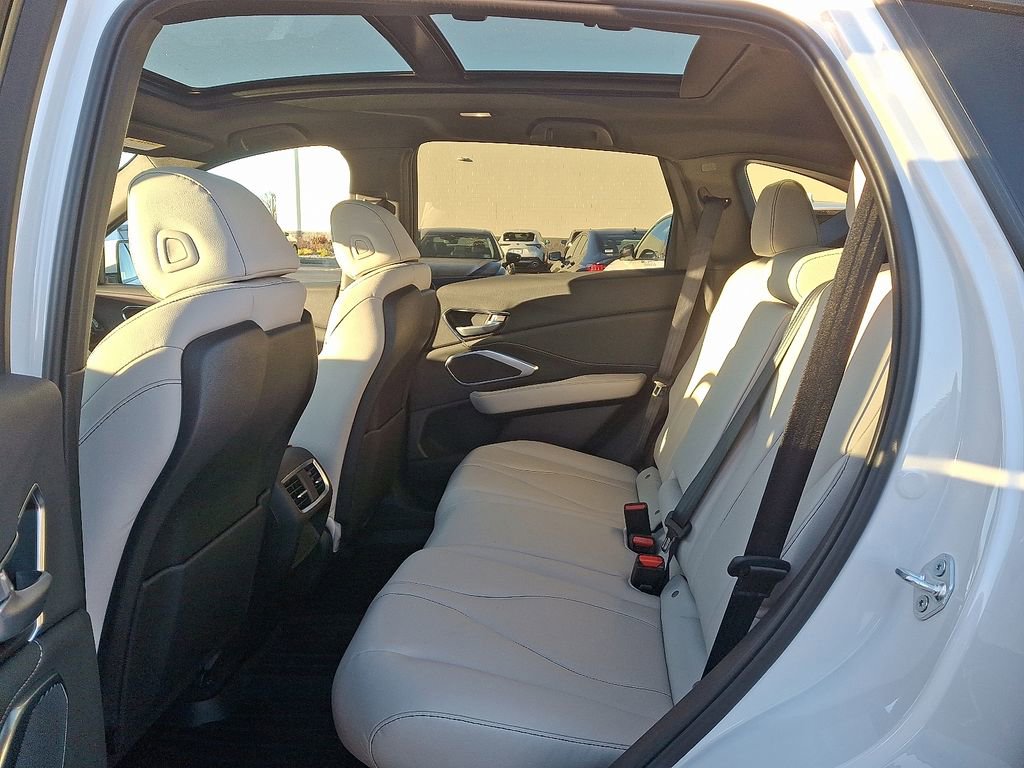 New 2026 Acura RDX SH-AWD image 5
