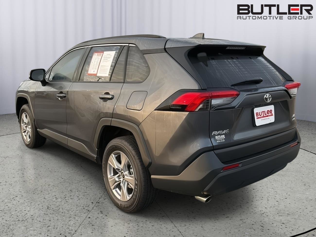 Certified 2025 Toyota RAV4 XLE AWD/4WD image 4