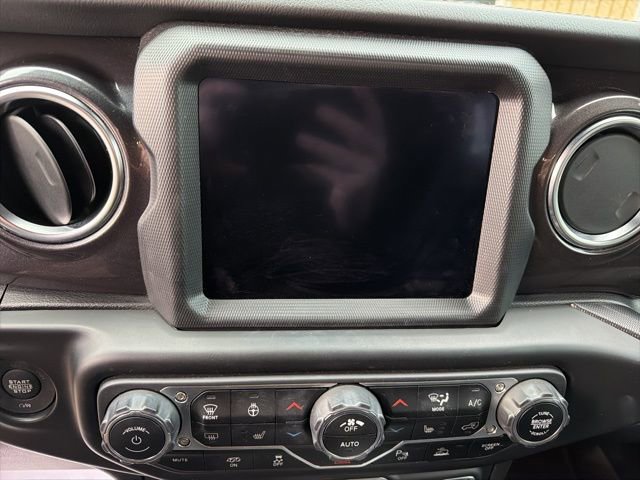 Used 2021 Jeep Wrangler Unlimited Rubicon w/ Trailer Tow Package image 11